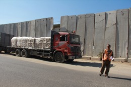 Israel đóng 2 cửa khẩu giáp Dải Gaza